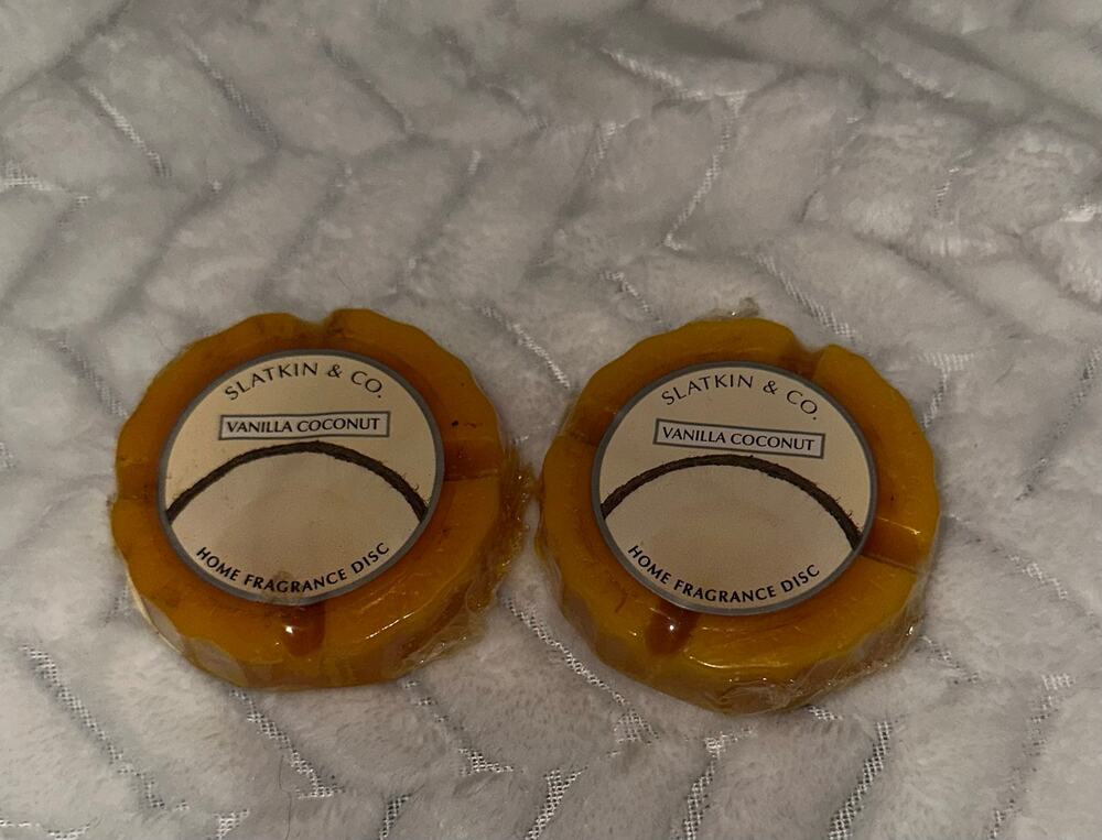 Slatkin & Co Vanilla Coconut Home Fragrance Discs Lot of 2